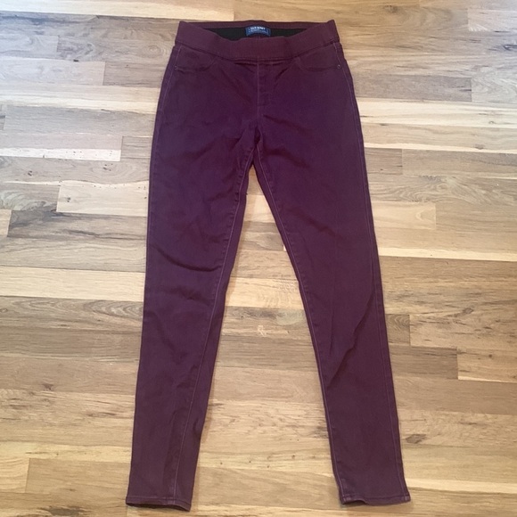 Old Navy Rockstar Mid-Rise Elastic Waist Skinny Jeggings Maroon Women’s 4R - Picture 2 of 15